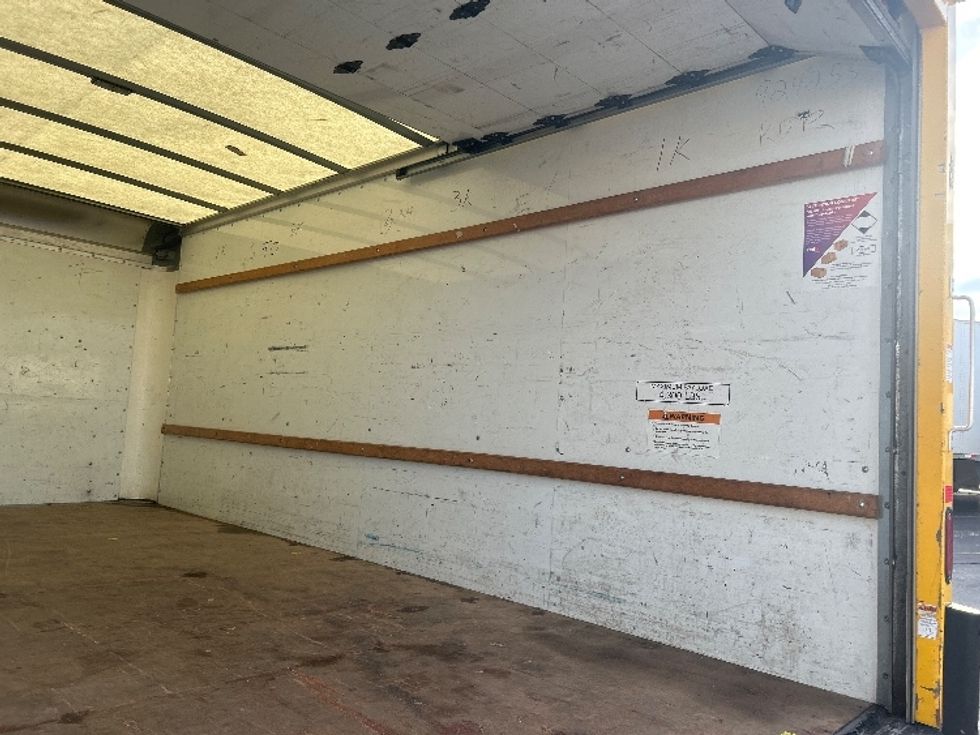 Light Duty Box Truck-Light and Medium Duty Trucks-GMC-2021-Savana G33903-Sturtevant-WI-103,049\n\t\tmiles-$ 26,500 - Image 12