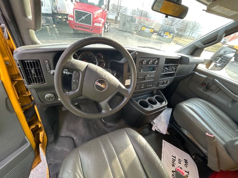 Light Duty Box Truck-Light and Medium Duty Trucks-GMC-2021-Savana G33903-Sturtevant-WI-103,049\n\t\tmiles-$ 26,500 - Image 17
