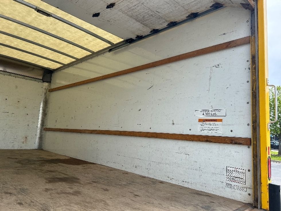 Light Duty Box Truck-Light and Medium Duty Trucks-GMC-2021-Savana G33903-Sturtevant-WI-107,272\n\t\tmiles-$ 23,500 - Image 12
