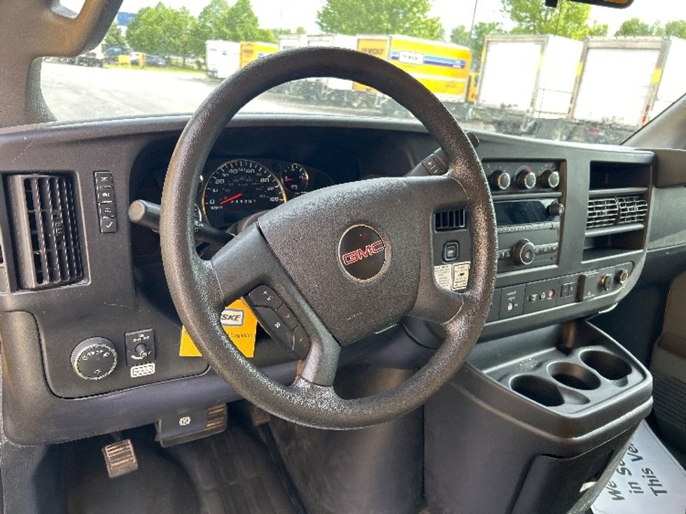 Light Duty Box Truck-Light and Medium Duty Trucks-GMC-2021-Savana G33903-Sturtevant-WI-107,272\n\t\tmiles-$ 23,500 - Image 17