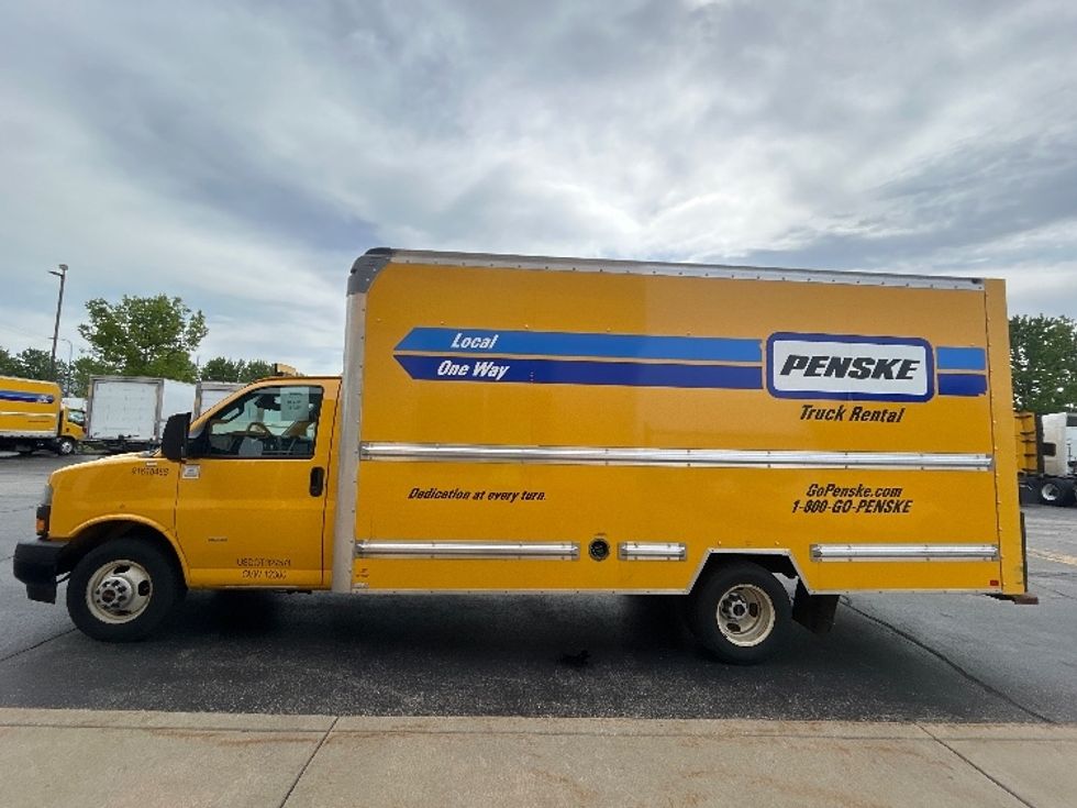 Light Duty Box Truck-Light and Medium Duty Trucks-GMC-2021-Savana G33903-Sturtevant-WI-107,272\n\t\tmiles-$ 23,500 - Image 4