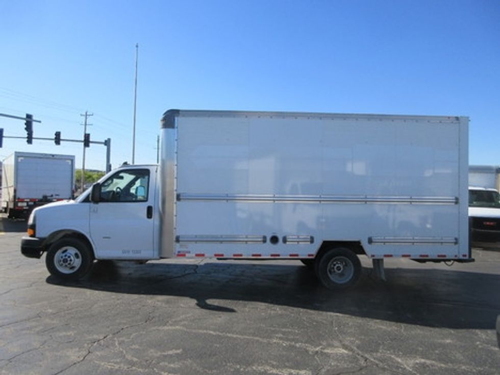 Light Duty Box Truck-Light and Medium Duty Trucks-GMC-2021-Savana G33903-Sturtevant-WI-113,437\n\t\tmiles-$ 24,750 - Image 14
