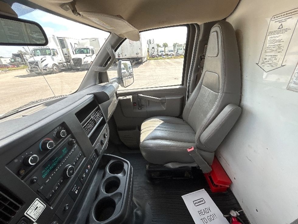 Light Duty Box Truck-Light and Medium Duty Trucks-GMC-2021-Savana G33903-Sturtevant-WI-113,437\n\t\tmiles-$ 24,750 - Image 17