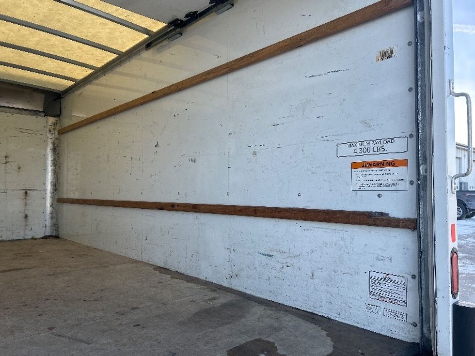 Light Duty Box Truck-Light and Medium Duty Trucks-GMC-2021-Savana G33903-Sturtevant-WI-119,534\n\t\tmiles-$ 27,750 - Image 12