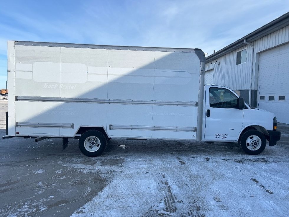 Light Duty Box Truck-Light and Medium Duty Trucks-GMC-2021-Savana G33903-Sturtevant-WI-119,534\n\t\tmiles-$ 27,750 - Image 15