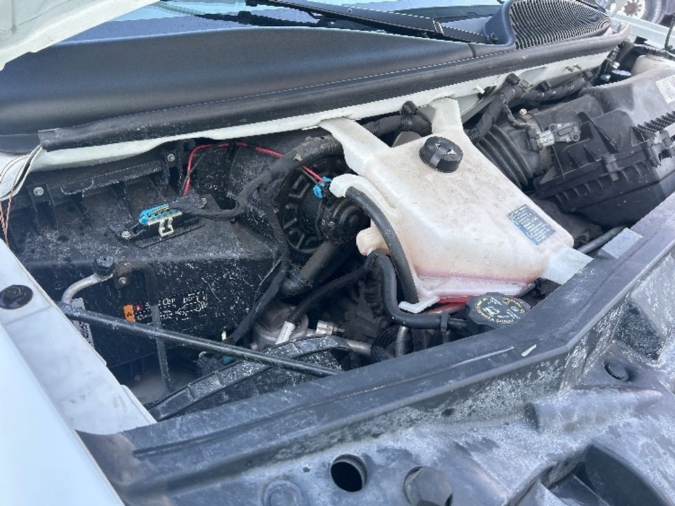 Light Duty Box Truck-Light and Medium Duty Trucks-GMC-2021-Savana G33903-Sturtevant-WI-119,534\n\t\tmiles-$ 27,750 - Image 23