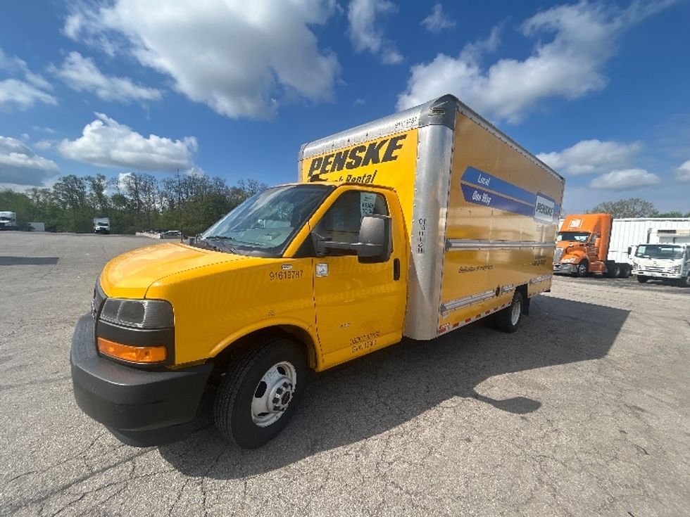 Light Duty Box Truck-Light and Medium Duty Trucks-GMC-2021-Savana G33903-Sturtevant-WI-79,744\n\t\tmiles-$ 27,750 - Image 3
