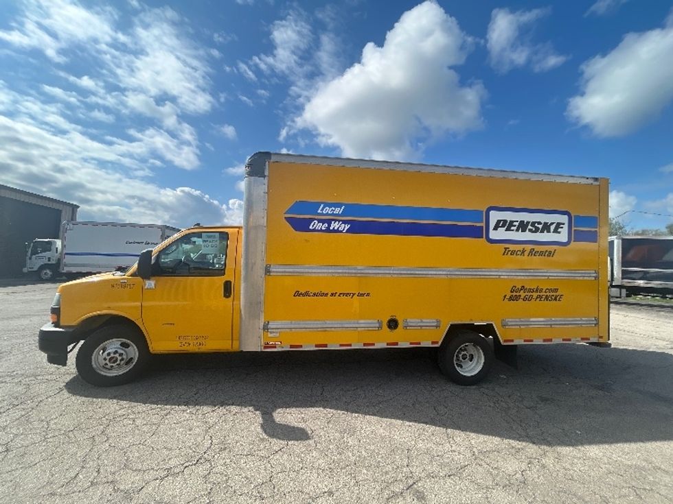 Light Duty Box Truck-Light and Medium Duty Trucks-GMC-2021-Savana G33903-Sturtevant-WI-79,744\n\t\tmiles-$ 27,750 - Image 4