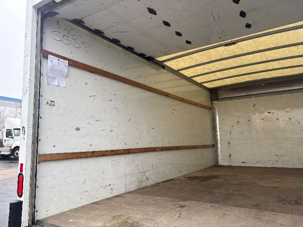 Light Duty Box Truck-Light and Medium Duty Trucks-GMC-2021-Savana G33903-Sturtevant-WI-88,582\n\t\tmiles-$ 31,250 - Image 10