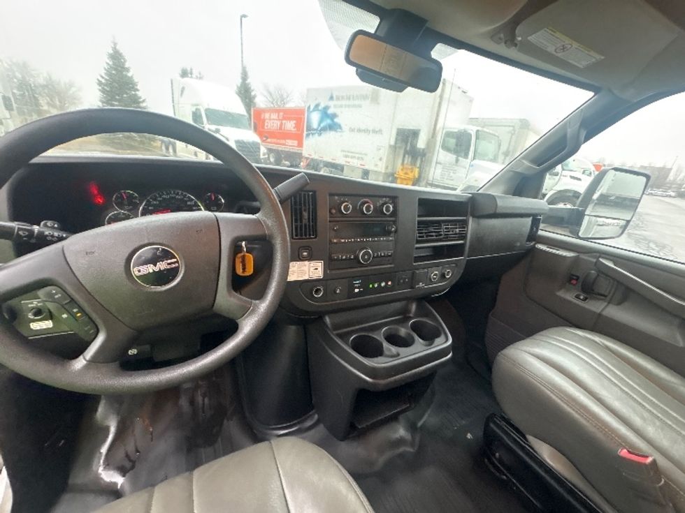 Light Duty Box Truck-Light and Medium Duty Trucks-GMC-2021-Savana G33903-Sturtevant-WI-88,582\n\t\tmiles-$ 31,250 - Image 16