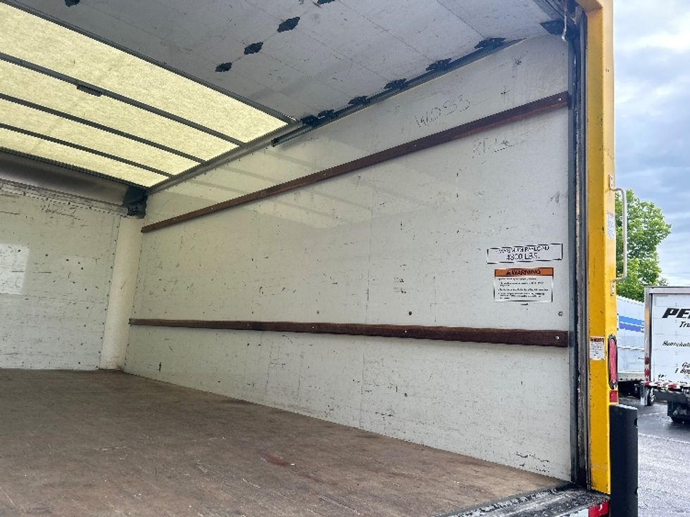 Light Duty Box Truck-Light and Medium Duty Trucks-GMC-2021-Savana G33903-Sturtevant-WI-95,813\n\t\tmiles-$ 24,750 - Image 12