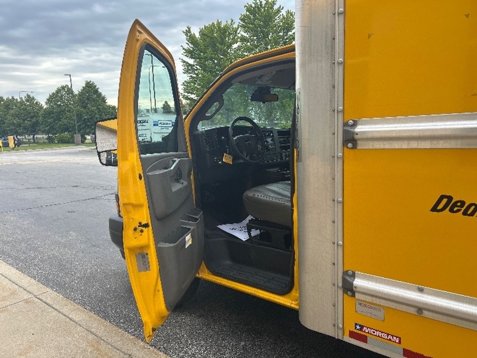 Light Duty Box Truck-Light and Medium Duty Trucks-GMC-2021-Savana G33903-Sturtevant-WI-95,813\n\t\tmiles-$ 24,750 - Image 16