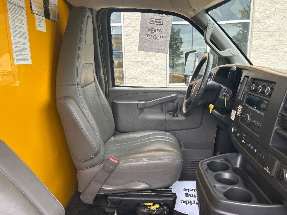 Light Duty Box Truck-Light and Medium Duty Trucks-GMC-2021-Savana G33903-Sturtevant-WI-95,813\n\t\tmiles-$ 24,750 - Image 22
