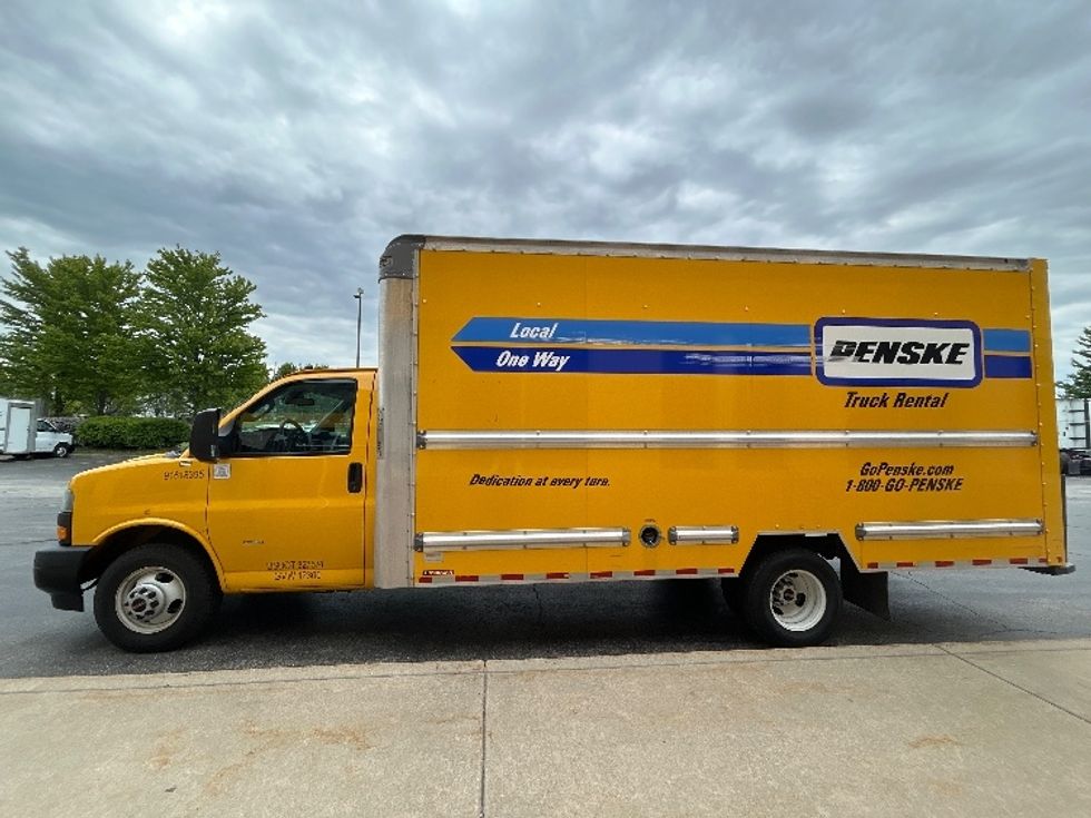 Light Duty Box Truck-Light and Medium Duty Trucks-GMC-2021-Savana G33903-Sturtevant-WI-95,813\n\t\tmiles-$ 24,750 - Image 4
