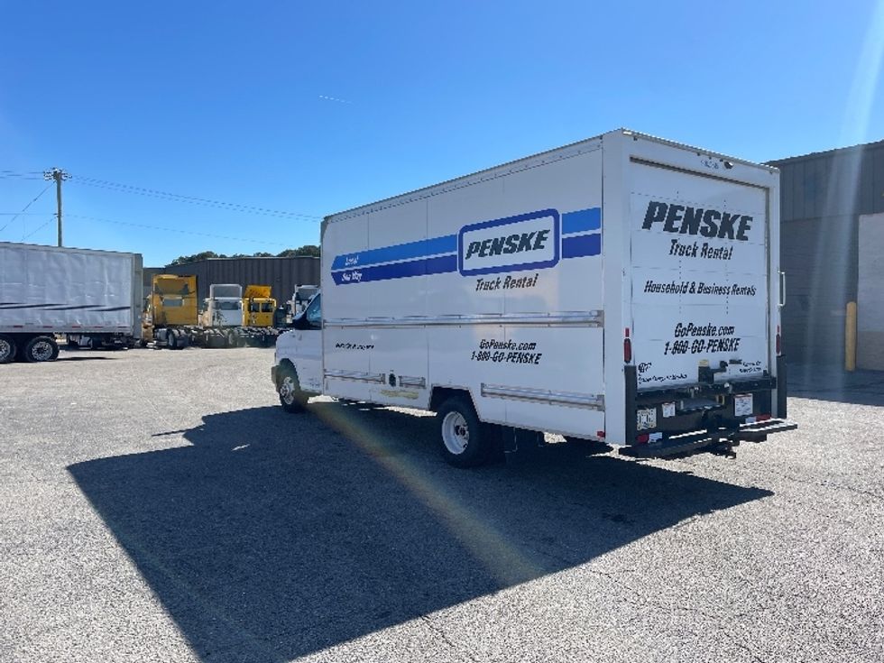 Light Duty Box Truck-Light and Medium Duty Trucks-GMC-2021-Savana G33903-Suffolk-VA-106,328\n\t\tmiles-$ 31,000 - Image 6