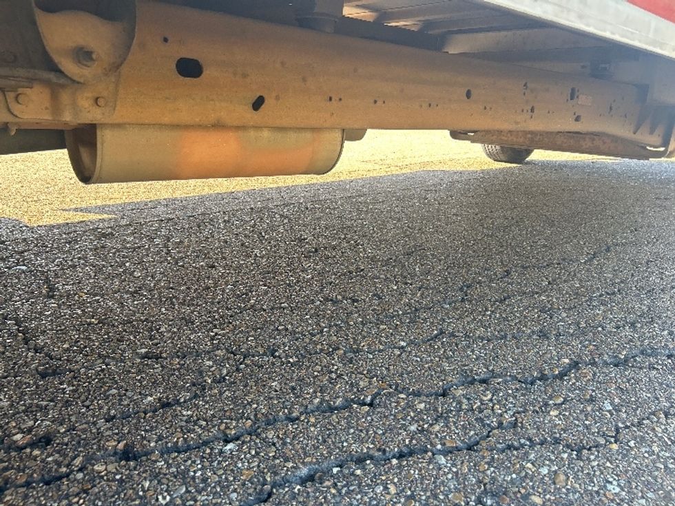 Light Duty Box Truck-Light and Medium Duty Trucks-GMC-2021-Savana G33903-Summit-MS-103,824\n\t\tmiles-$ 30,750 - Image 13