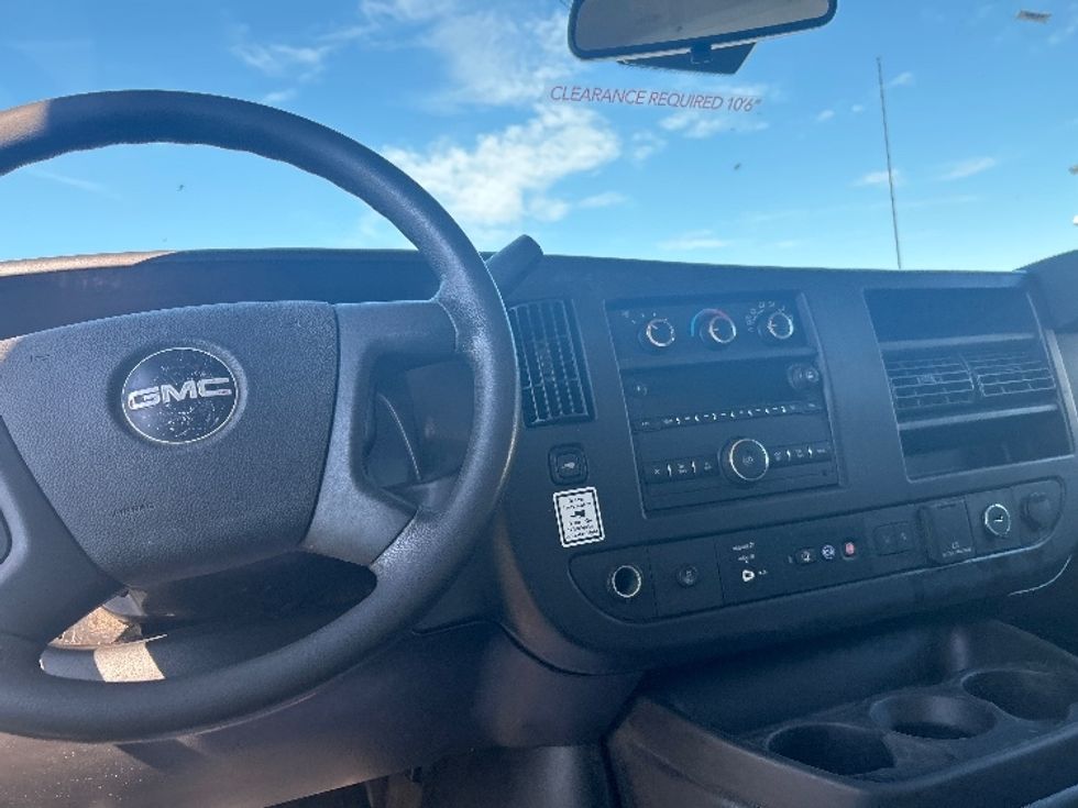 Light Duty Box Truck-Light and Medium Duty Trucks-GMC-2021-Savana G33903-Summit-MS-103,824\n\t\tmiles-$ 30,750 - Image 17