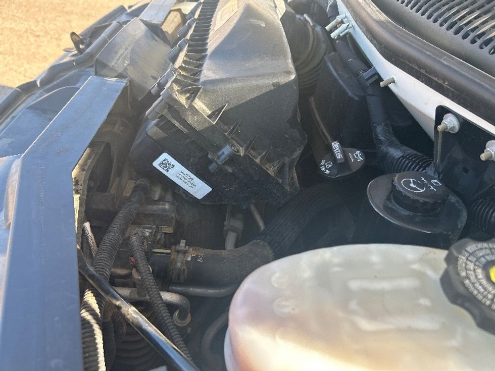 Light Duty Box Truck-Light and Medium Duty Trucks-GMC-2021-Savana G33903-Summit-MS-103,824\n\t\tmiles-$ 30,750 - Image 23