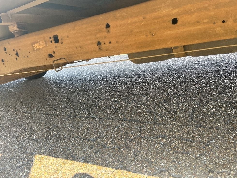 Light Duty Box Truck-Light and Medium Duty Trucks-GMC-2021-Savana G33903-Summit-MS-103,824\n\t\tmiles-$ 30,750 - Image 5