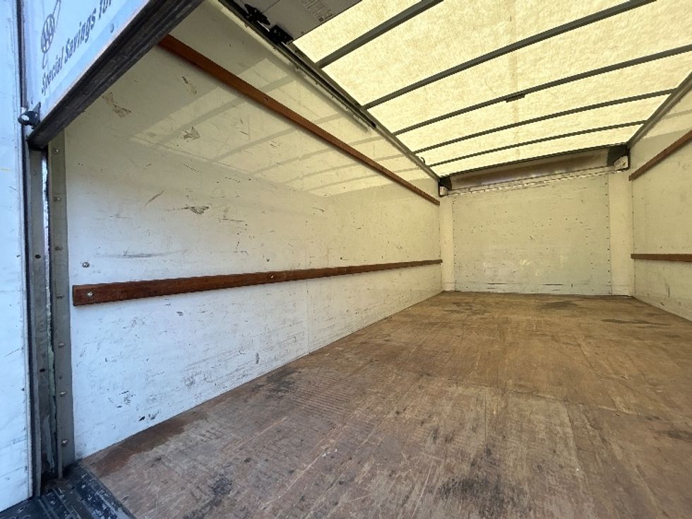 Light Duty Box Truck-Light and Medium Duty Trucks-GMC-2021-Savana G33903-Sun Valley-CA-86,304\n\t\tmiles-$ 32,250 - Image 10