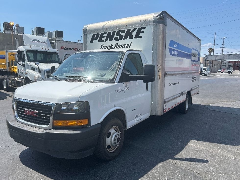 Light Duty Box Truck-Light and Medium Duty Trucks-GMC-2021-Savana G33903-Sun Valley-CA-86,304\n\t\tmiles-$ 32,250 - Image 3
