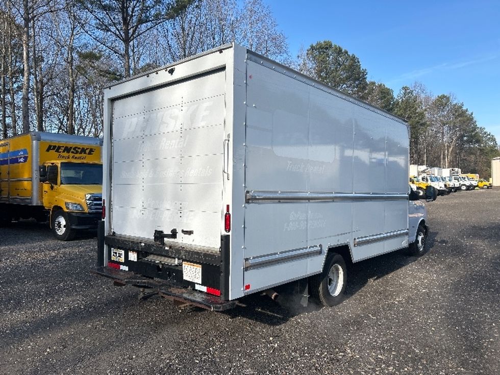 Light Duty Box Truck-Light and Medium Duty Trucks-GMC-2021-Savana G33903-Suwanee-GA-100,387\n\t\tmiles-$ 30,000 - Image 12
