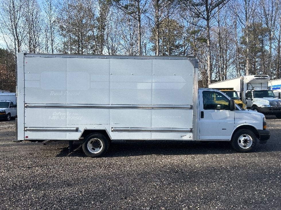 Light Duty Box Truck-Light and Medium Duty Trucks-GMC-2021-Savana G33903-Suwanee-GA-100,387\n\t\tmiles-$ 30,000 - Image 14