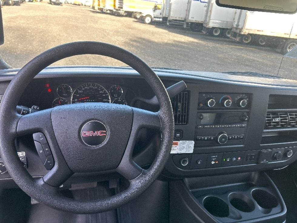 Light Duty Box Truck-Light and Medium Duty Trucks-GMC-2021-Savana G33903-Suwanee-GA-100,387\n\t\tmiles-$ 30,000 - Image 17