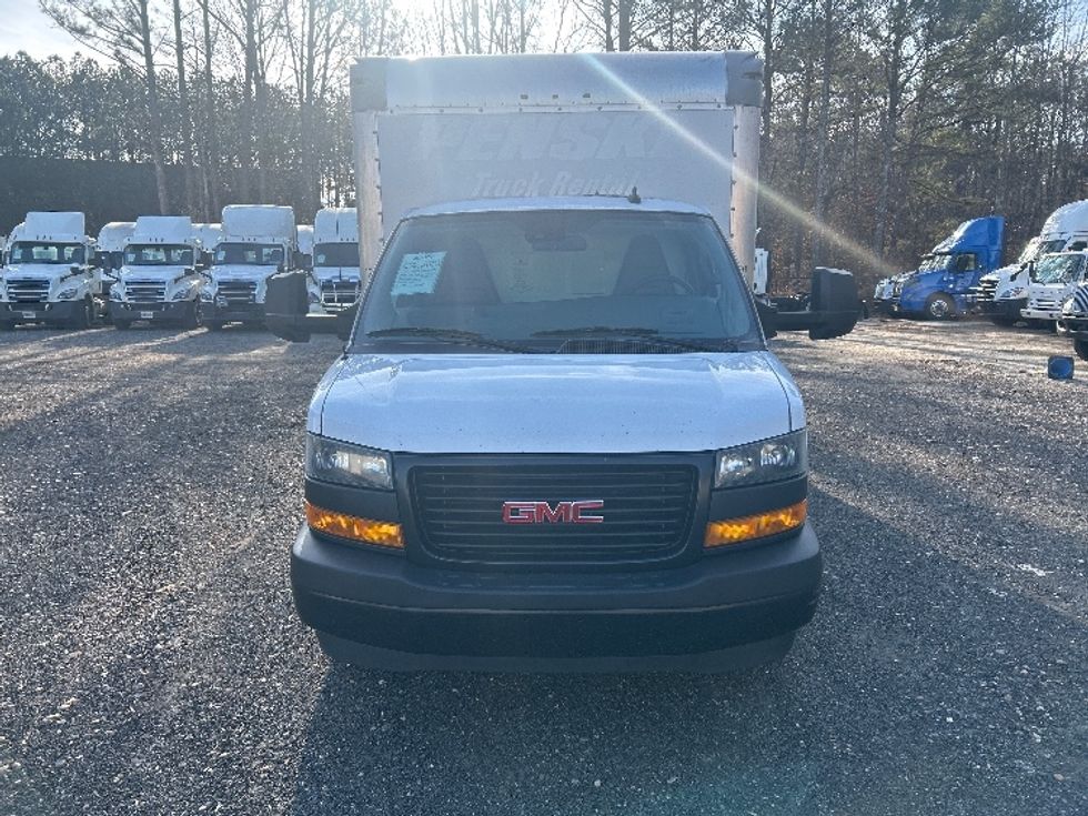 Light Duty Box Truck-Light and Medium Duty Trucks-GMC-2021-Savana G33903-Suwanee-GA-100,387\n\t\tmiles-$ 30,000 - Image 2