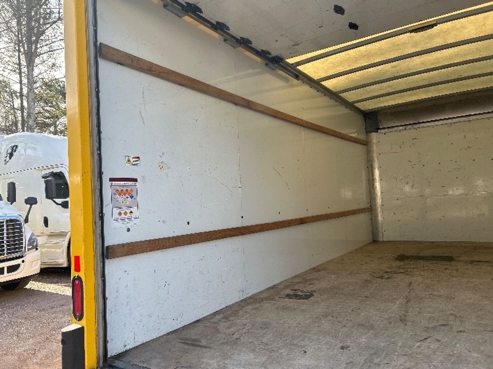 Light Duty Box Truck-Light and Medium Duty Trucks-GMC-2021-Savana G33903-Suwanee-GA-108,640\n\t\tmiles-$ 26,000 - Image 10