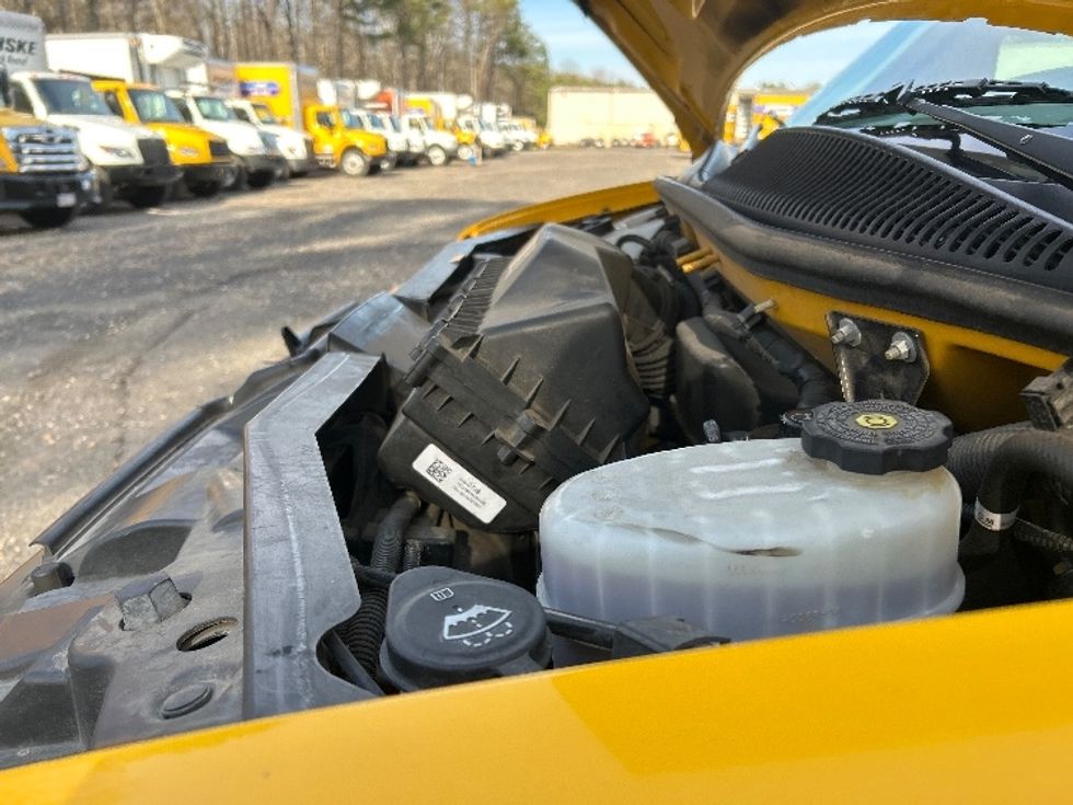 Light Duty Box Truck-Light and Medium Duty Trucks-GMC-2021-Savana G33903-Suwanee-GA-108,640\n\t\tmiles-$ 26,000 - Image 23