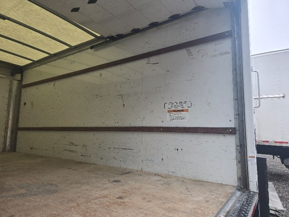 Light Duty Box Truck-Light and Medium Duty Trucks-GMC-2021-Savana G33903-Suwanee-GA-109,775\n\t\tmiles-$ 28,750 - Image 11