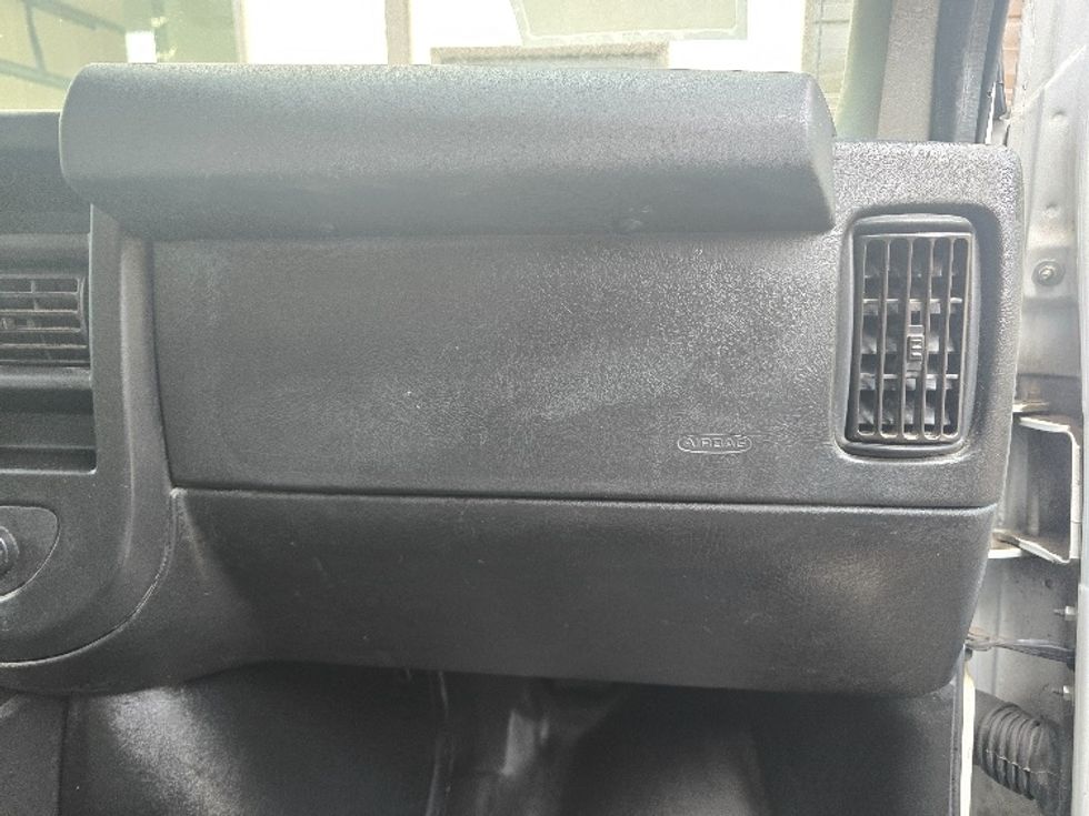 Light Duty Box Truck-Light and Medium Duty Trucks-GMC-2021-Savana G33903-Suwanee-GA-109,775\n\t\tmiles-$ 28,750 - Image 20