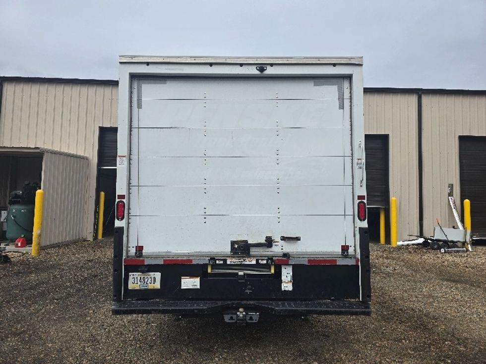 Light Duty Box Truck-Light and Medium Duty Trucks-GMC-2021-Savana G33903-Suwanee-GA-109,775\n\t\tmiles-$ 28,750 - Image 7