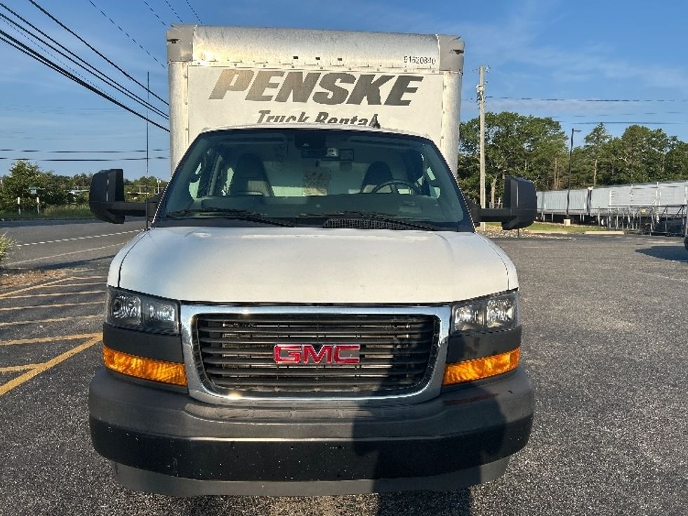 Light Duty Box Truck-Light and Medium Duty Trucks-GMC-2021-Savana G33903-Swedesboro-NJ-68,555\n\t\tmiles-$ 32,000 - Image 2