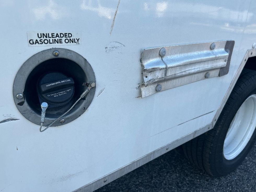 Light Duty Box Truck-Light and Medium Duty Trucks-GMC-2021-Savana G33903-Swedesboro-NJ-68,555\n\t\tmiles-$ 32,000 - Image 25