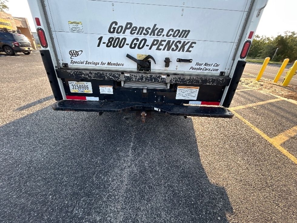 Light Duty Box Truck-Light and Medium Duty Trucks-GMC-2021-Savana G33903-Swedesboro-NJ-68,555\n\t\tmiles-$ 32,000 - Image 9