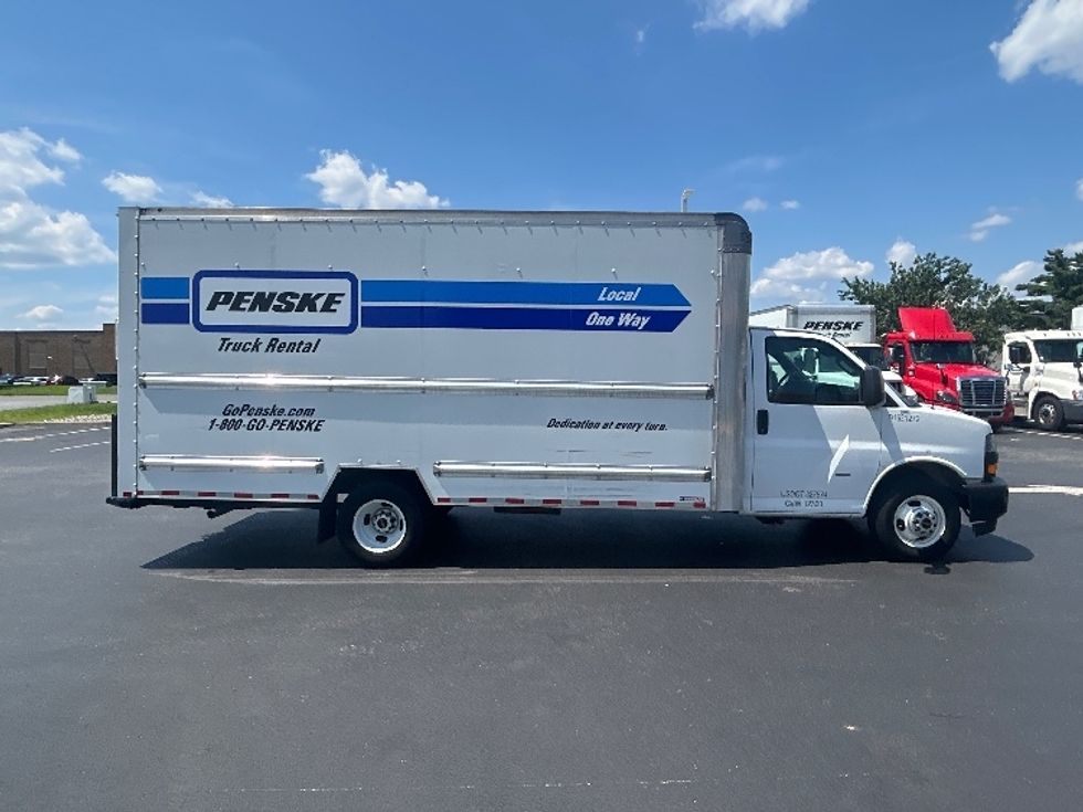 Light Duty Box Truck-Light and Medium Duty Trucks-GMC-2021-Savana G33903-Swedesboro-NJ-79,214\n\t\tmiles-$ 30,750 - Image 15