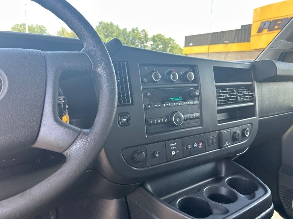 Light Duty Box Truck-Light and Medium Duty Trucks-GMC-2021-Savana G33903-Swedesboro-NJ-79,214\n\t\tmiles-$ 30,750 - Image 18