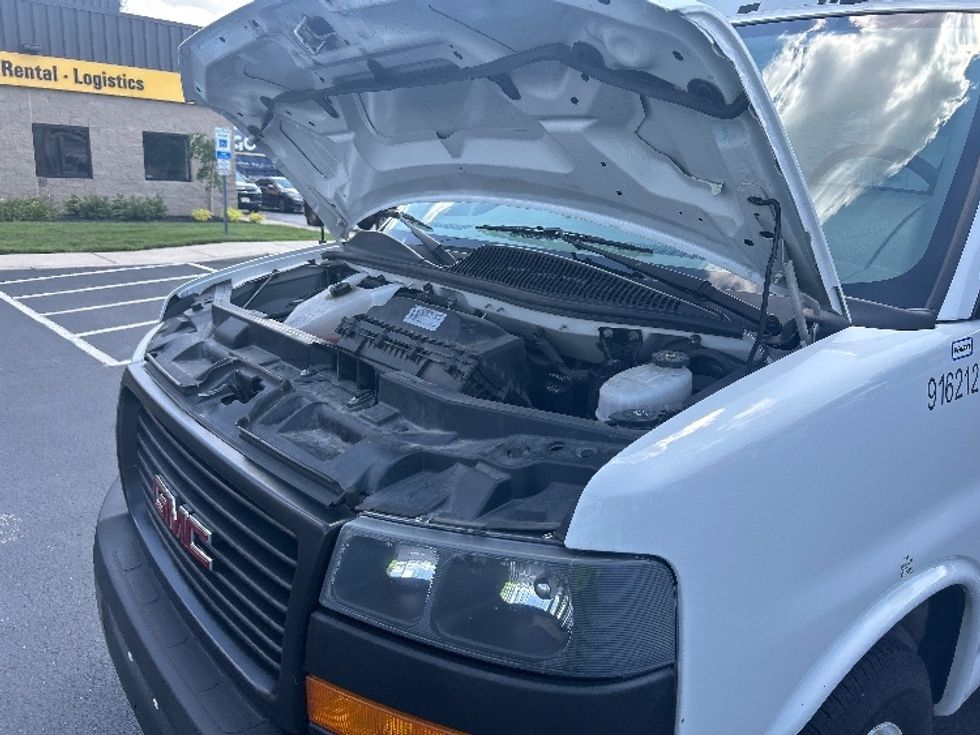 Light Duty Box Truck-Light and Medium Duty Trucks-GMC-2021-Savana G33903-Swedesboro-NJ-79,214\n\t\tmiles-$ 30,750 - Image 24