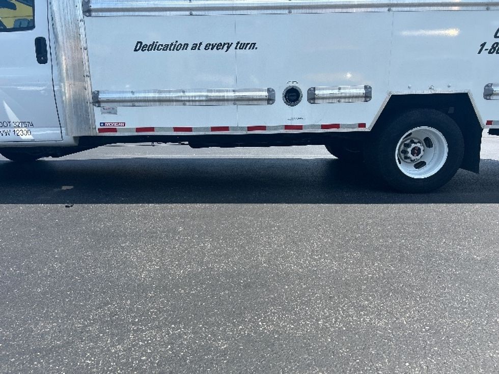 Light Duty Box Truck-Light and Medium Duty Trucks-GMC-2021-Savana G33903-Swedesboro-NJ-79,214\n\t\tmiles-$ 30,750 - Image 5