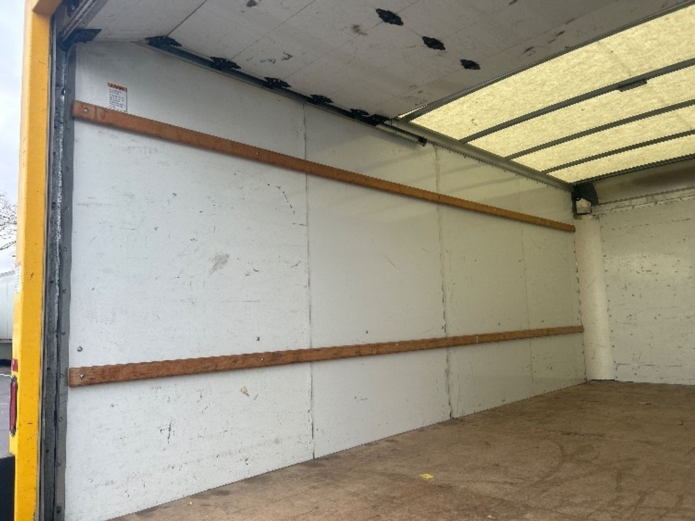 Light Duty Box Truck-Light and Medium Duty Trucks-GMC-2021-Savana G33903-Swedesboro-NJ-92,880\n\t\tmiles-$ 26,500 - Image 11