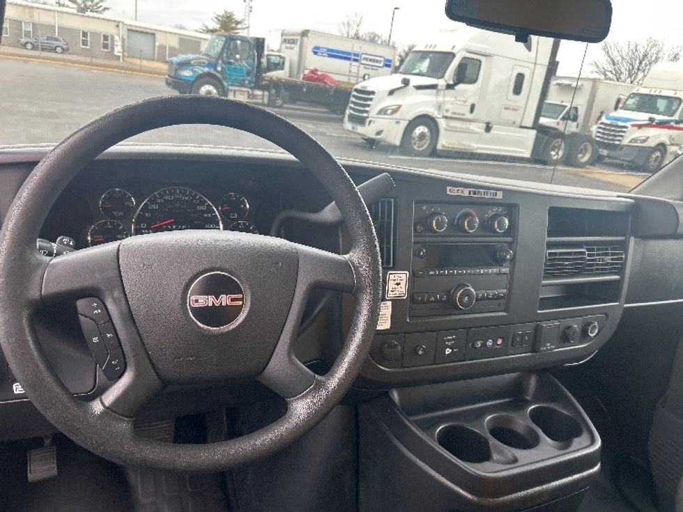 Light Duty Box Truck-Light and Medium Duty Trucks-GMC-2021-Savana G33903-Swedesboro-NJ-92,880\n\t\tmiles-$ 26,500 - Image 18