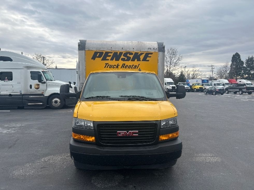 Light Duty Box Truck-Light and Medium Duty Trucks-GMC-2021-Savana G33903-Swedesboro-NJ-92,880\n\t\tmiles-$ 26,500 - Image 2