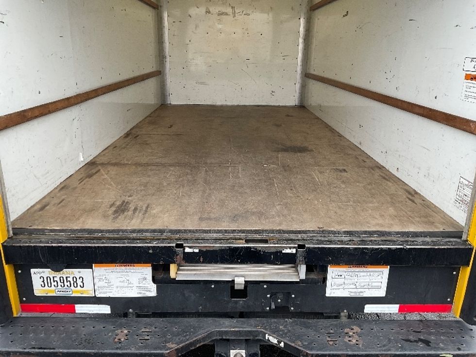 Light Duty Box Truck-Light and Medium Duty Trucks-GMC-2021-Savana G33903-Tacoma-WA-87,479\n\t\tmiles-$ 29,250 - Image 10