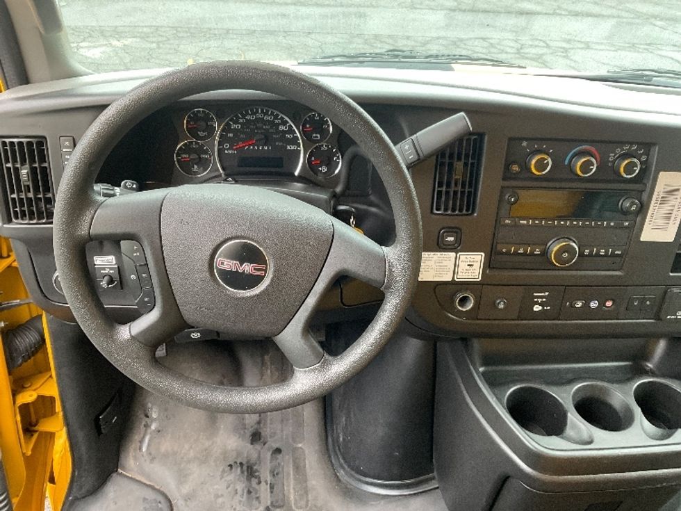 Light Duty Box Truck-Light and Medium Duty Trucks-GMC-2021-Savana G33903-Tacoma-WA-87,479\n\t\tmiles-$ 29,250 - Image 18