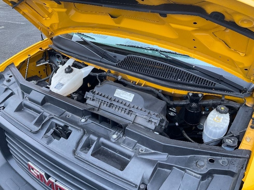 Light Duty Box Truck-Light and Medium Duty Trucks-GMC-2021-Savana G33903-Tacoma-WA-87,479\n\t\tmiles-$ 29,250 - Image 24