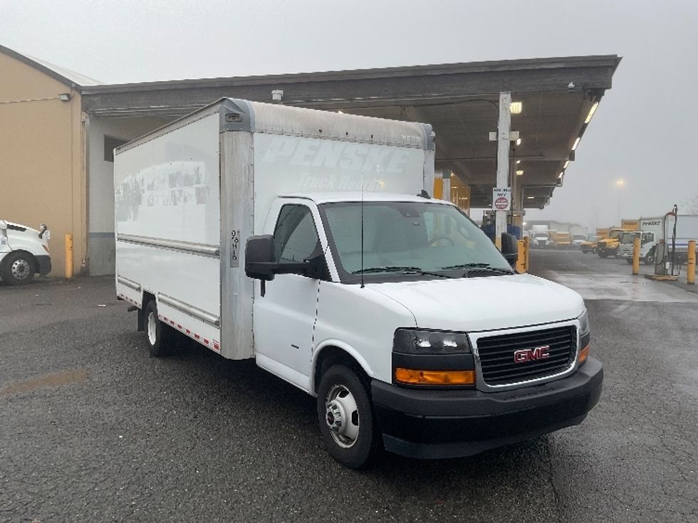 Light Duty Box Truck-Light and Medium Duty Trucks-GMC-2021-Savana G33903-Tacoma-WA-90,577\n\t\tmiles-$ 31,750 - Image 1