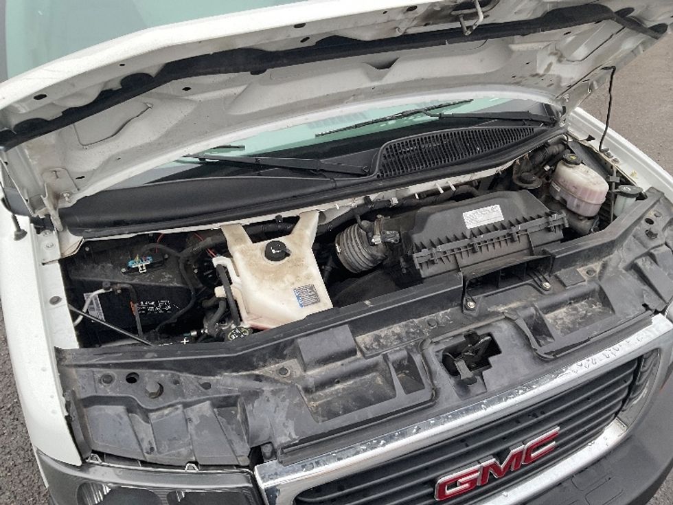 Light Duty Box Truck-Light and Medium Duty Trucks-GMC-2021-Savana G33903-Tacoma-WA-90,577\n\t\tmiles-$ 31,750 - Image 23