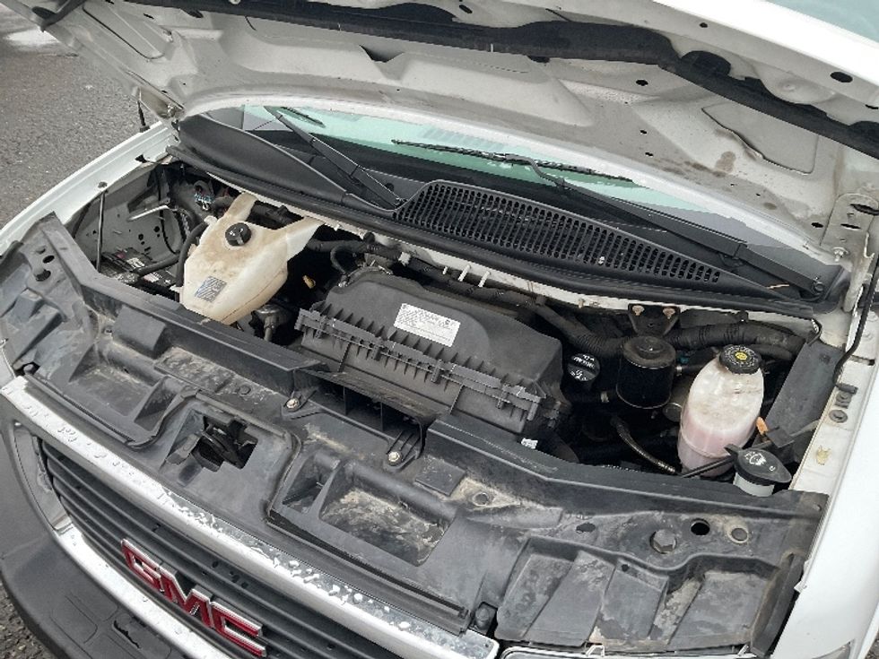 Light Duty Box Truck-Light and Medium Duty Trucks-GMC-2021-Savana G33903-Tacoma-WA-90,577\n\t\tmiles-$ 31,750 - Image 24